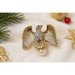 Rhinestone Gold Eagle Crystal Pearl Pin Small Dar Patriot Military USA Campaign Dar Brooch