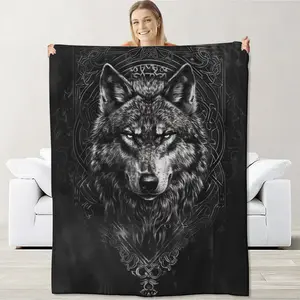 Wolf blanket for men, teenagers and adults, Wolf flannel blankets for gift,  warm and cozy