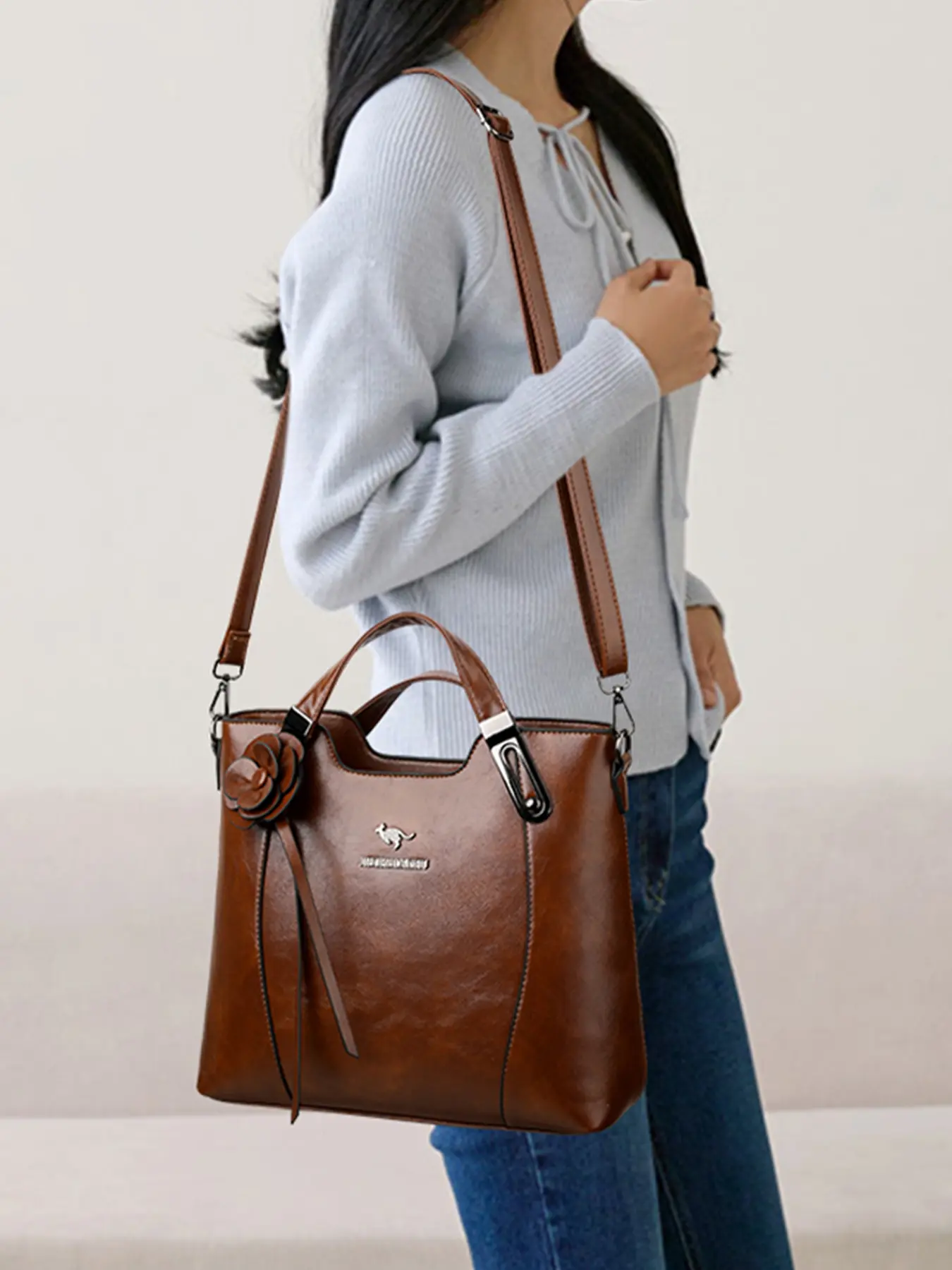 1pc  Women's handbag, solid color and clean color crossbody bag, hardware letter zipper closure, fashionable and versatile, simple and trendy, suitable for white-collar workers, commuting, business travel, shopping, Daily Commuting Bag