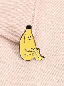 1 Piece Emo Banana Cartoon Pin Depressed Melancholy Style with Curled Up Sad Expression and Bright Yellow Design Humorous Brooch for Backpack Jacket Decoration Gift for Teens Young Adults Relatable Mood Accessories