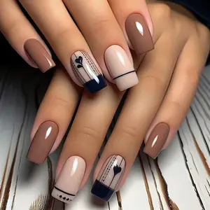 Set of 24 Medium Square Fake Nails, French Gradient Heart Design, Fashionable Nail Art, Perfect for Parties & Daily Wear