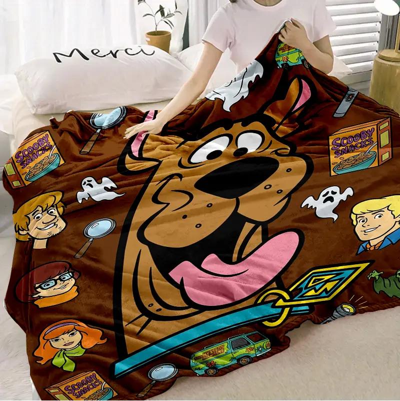 Sale! Scooby-Doo flannel blanket It is made of soft and warm material and can be used as a decorative blanket on the bedside. The pattern includes images of mysterious robots, ghosts, Scooby-Doo and snacks，Suitable for giving to fans, friends and children