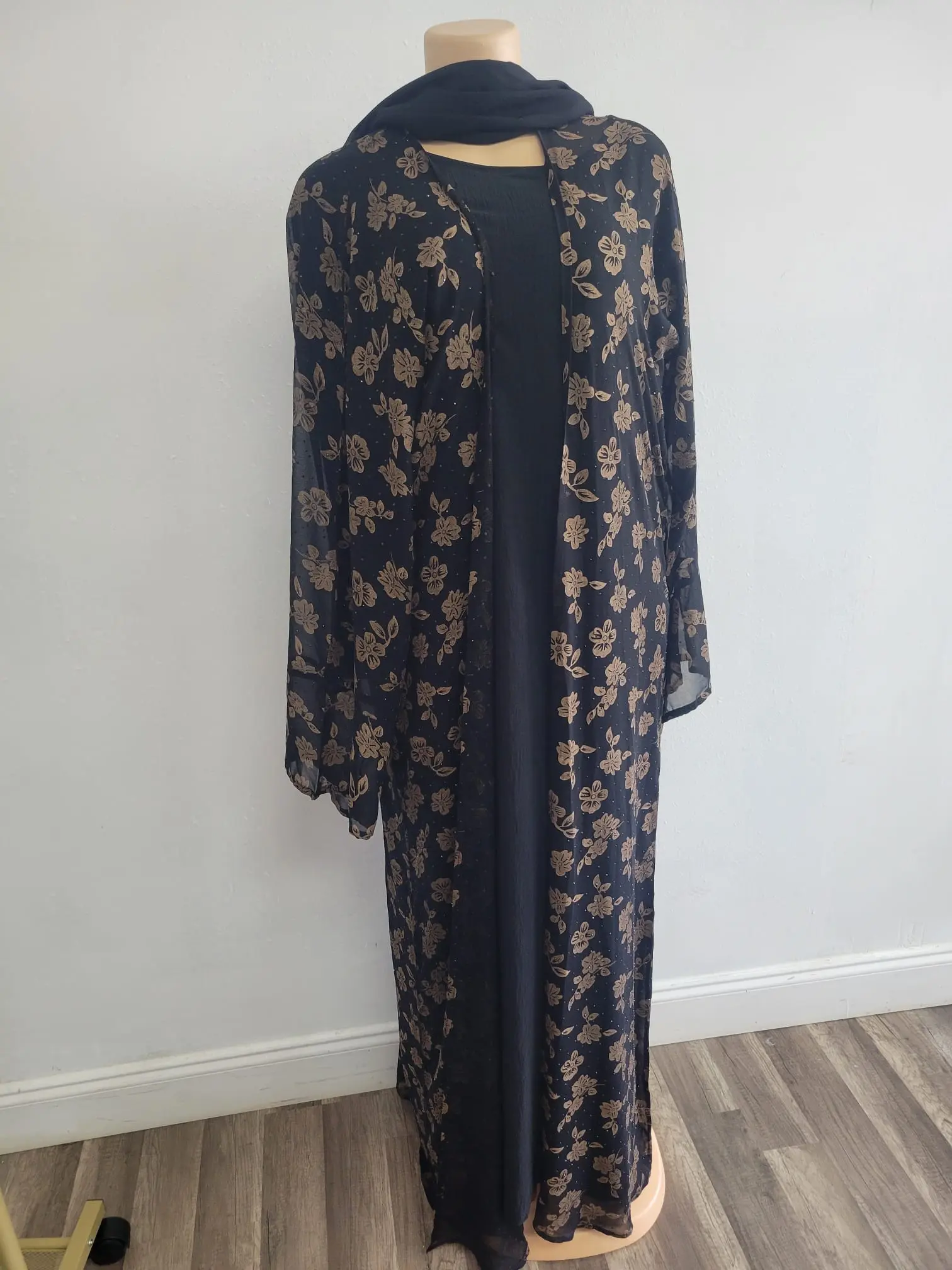 Elegant Floral Print Long Sleeve Kimono Abayah Size 60 for Women