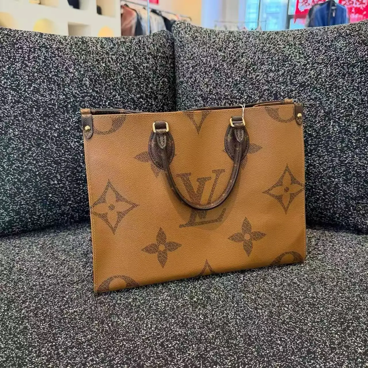 Pre-owned Louis Vuitton LV Onthego Reversible Monogram Shopping Tote Handbag