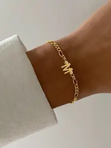 Minimalist Temperament Initial Bracelet, Simple Classic Stainless Steel Figaro Chain Bracelet for Women, Trendy All-match & Exquisite Jewelry for Birthday Gift