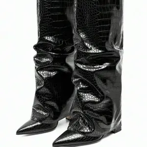 Crocodile Texture Boots with Shiny Finish - Perfect for Blazer Dresses or Tight Jeans - Stylish and Eye-Catching