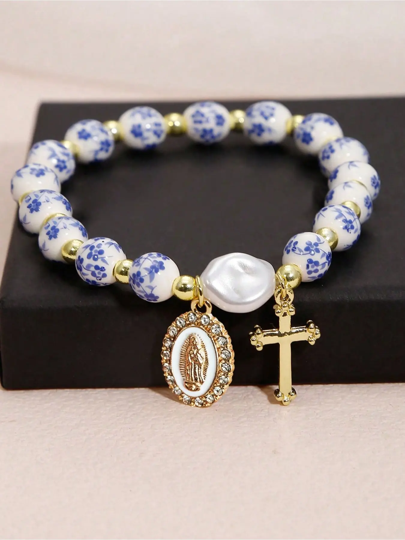 1pc Imitation Ceramic Resin Bracelet, Made of Imitation Baroque Pearls, Equipped with A Rhinestone Virgin Mary Pendant, Is A Christian/religious Gift, Charm Bracelet, Charms Pendant Bracelet, Elegant Jewelry Bracelet