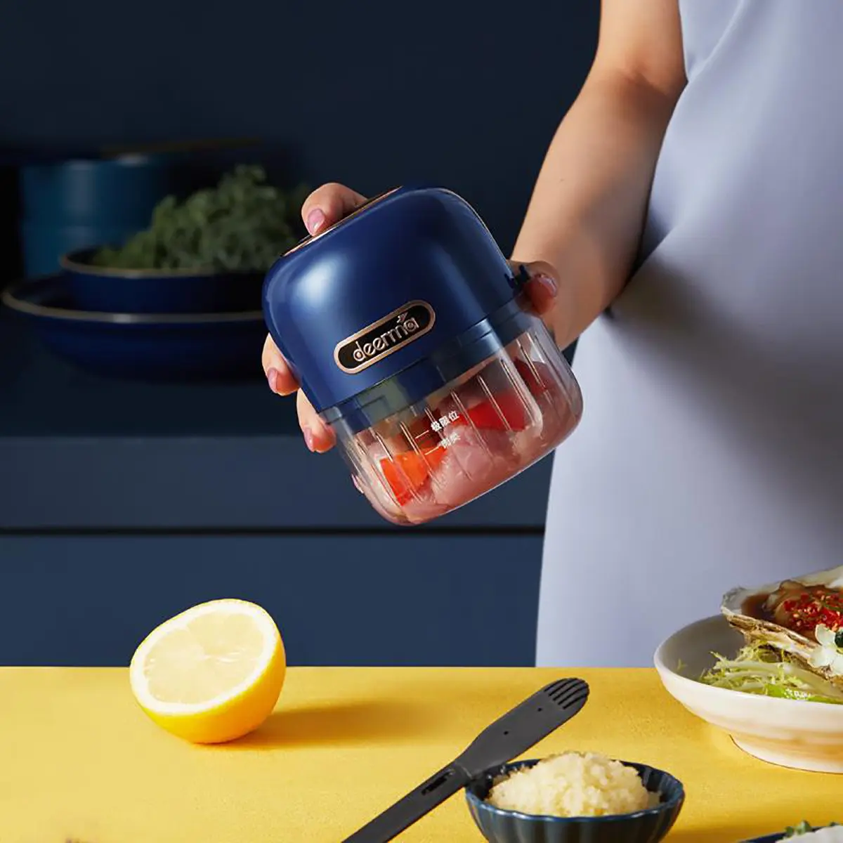 Portable Mini Electric Garlic Masher