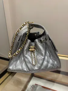 Pre-owned CHANEL Caviar Crossbody Bags 25 METALLIC SILVER (LIKE NEW!)