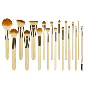 18-Piece Natural Bamboo Handle Makeup Brush Set - Featuring long handles and dense bristles for flawless makeup application.