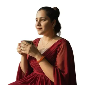 A-Grade Brazilian Red Agate Bracelet "Red Jade Marrow Edition" Handmade Pure Red Women's Natural Stone Jewelry Smooth Glossy Finish Elegant Timeless Design