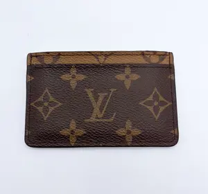 Pre-owned Louis Vuitton LEATHER Clutches & Wristlets Reverse Monogram Card Holder
