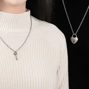 2pcs Love Lock Key Couple Necklace Stainless Steel Pendant for Girlfriend Key Unlock Gift