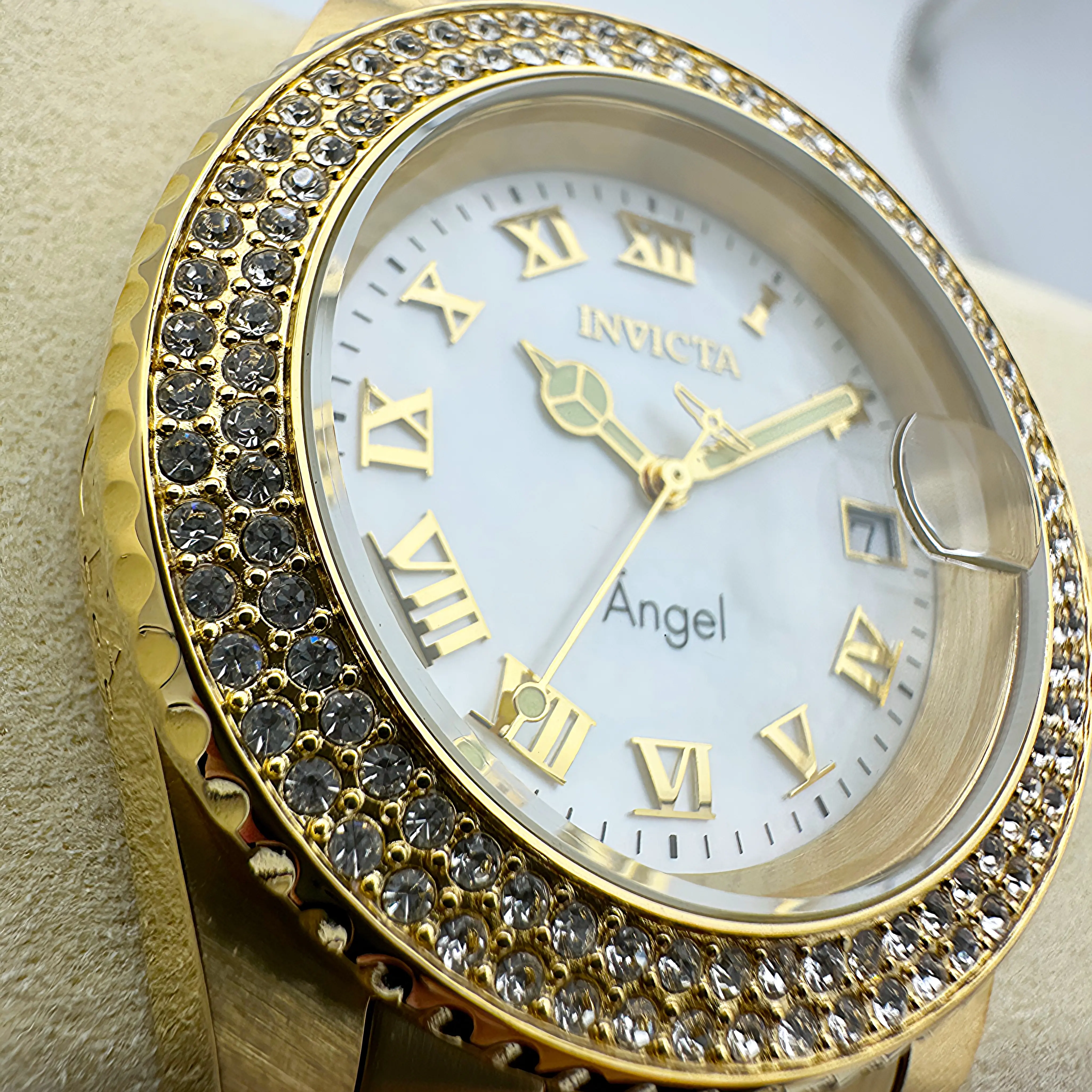Invicta Gold Tone Women\'s Watch with Mother-of-Pearl Dial and Crystal Bezel Invicta Ladies Gold-Tone Stainless Steel Mother Of Pearl  main image 3