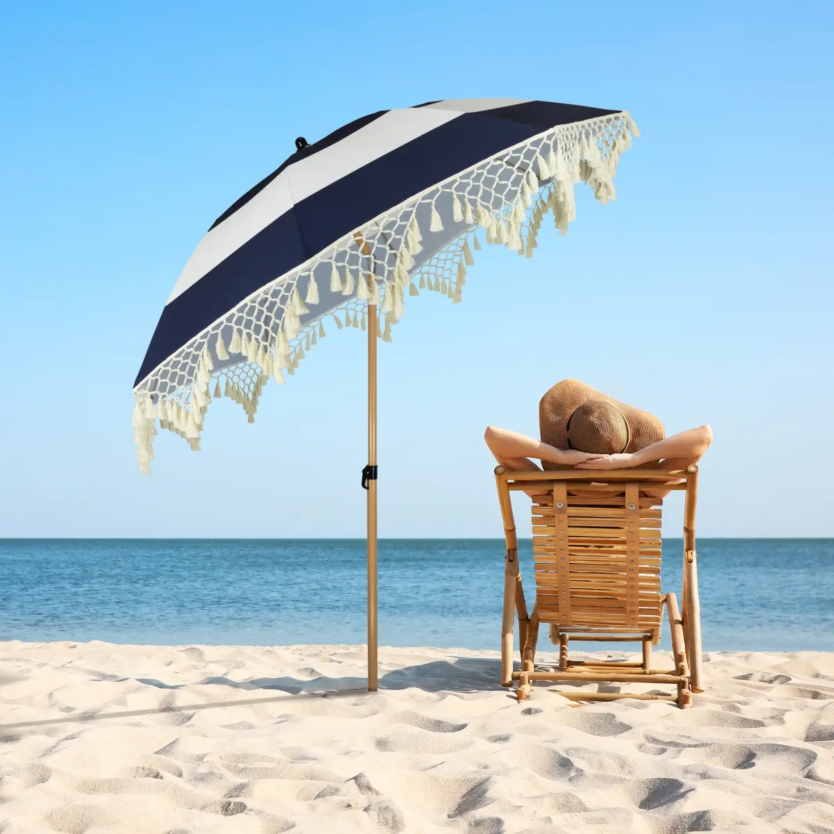 Northlight 35758347 6.5 ft. Striped Outdoor Tilting Beach Market Umbrella, Blue & White