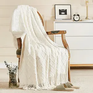 1 Piece Soft Knitted Blanket for Sofa & Bed, Diamond-Shaped Pure-Color Knitted Blanket, Home Decorative Throw with Fringe, Lightweight Breathable Summer Blanket, Warm Farmhouse Decoration, Beds Couches Throw