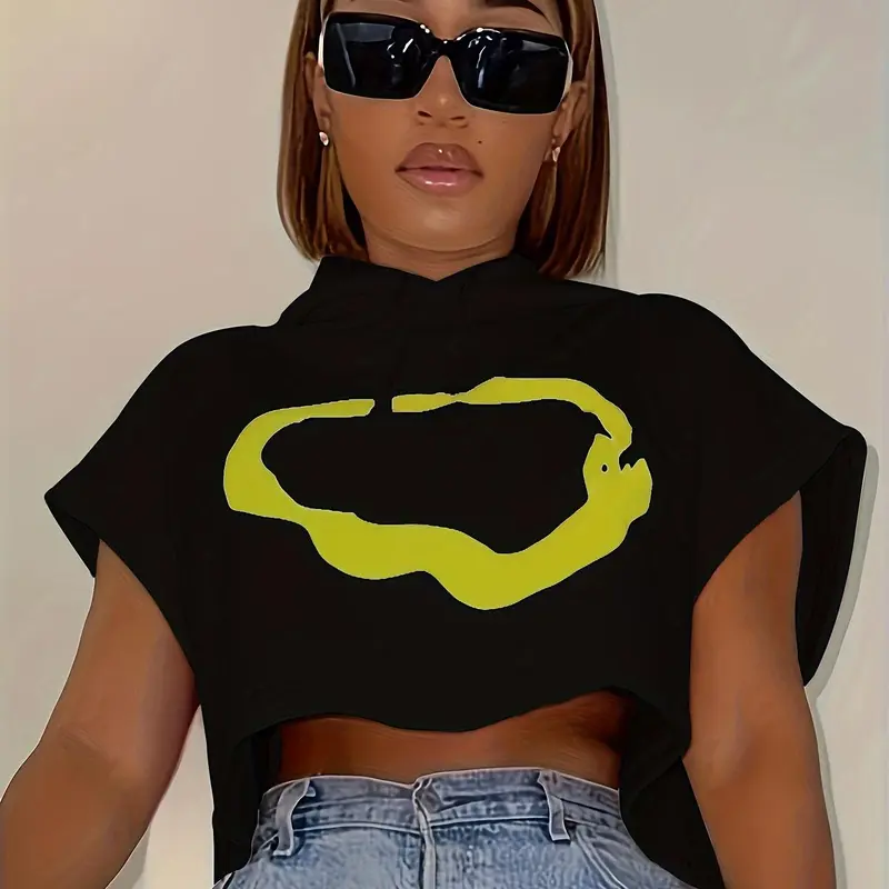 Women's Graphic Batwing Sleeve Crop Hoodie, Summer Clothes Women, Casual Streetwear Short Sleeve Lightweight Baggy Cropped Hooded Pullover For Summer, Fashion Women's Top For Daily Wear, Casual Hoodie Tops, Womenswear
