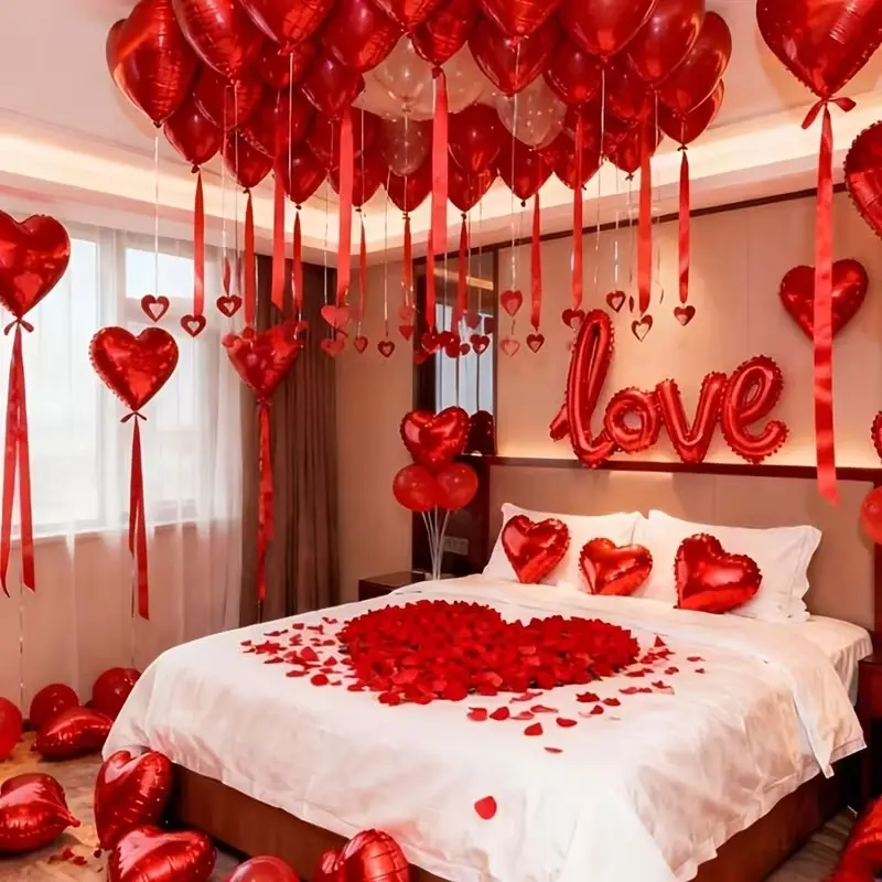 Romantic Valentine's Day Balloon Decoration Set, 1000 Rose Petals, 12 Heart Foil Balloons, Perfect for Proposal, Wedding, Marriage, Anniversary, Party, Party Balloons Decorations, Heart Shaped Balloons