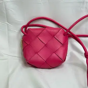 Pre-owned Bottega leather Crossbody Bags Veneta Intrecciato Cassette Mini