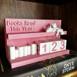 Books Read Counter: Bookworm Decor with Dice - Track Reading Progress with this Decorative Piece for Book Lovers