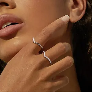 ChicSilver S925 Stackable Y Shape Plain Simple Daily Casual Unisex High Polished 925 Sterling Silver Cubic Zirconia Wishbone Rings Women's Day Gift for Women Men