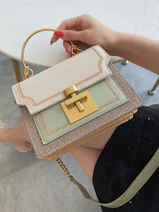 Trendy classic style versatile contrasting color casual women's small bag, lightweight and simple women's single shoulder crossbody bag, suitable for commuting, shopping, dating, parties, outings and other occasions.