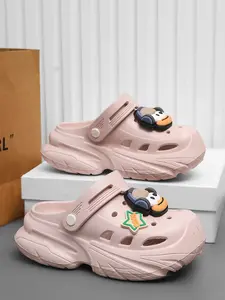 Unisex Lightweight Luxury Cartoon Duck Decoration Thick Sole Two-Wear Fashion Holey Shoes, Stylish and Comfortable Footwear for All Seasons
