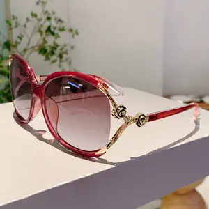 Stylish Red Trends Shades Flower Chain Design Decoration Women's Sunglasses Outdoor Driving Hiking Ladies Sun Glasses