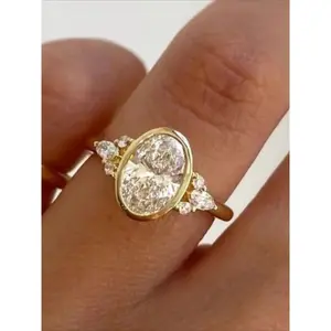 A Golden Ring Inlaid with Cubic Zirconia, A Wedding and Engagement Ring for Ladies, A Proposal Accessory, A Birthday Anniversary Gift, or A Christmas Present, Elegant Exaggerated Ring