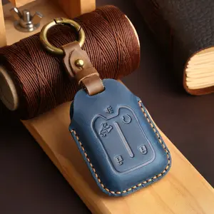 Genuine Cowhide 5-Button Car Key Fob Cover with Keychain, Car Accessories - Interior Protection for 19-23 GMC Sierra & 19-23 Chevy Silverado 1500/2500HD/3500HD