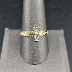 Gold 14k Ring Size 11 for Everyday Wear with Elegant Cross Design Jewelry Style