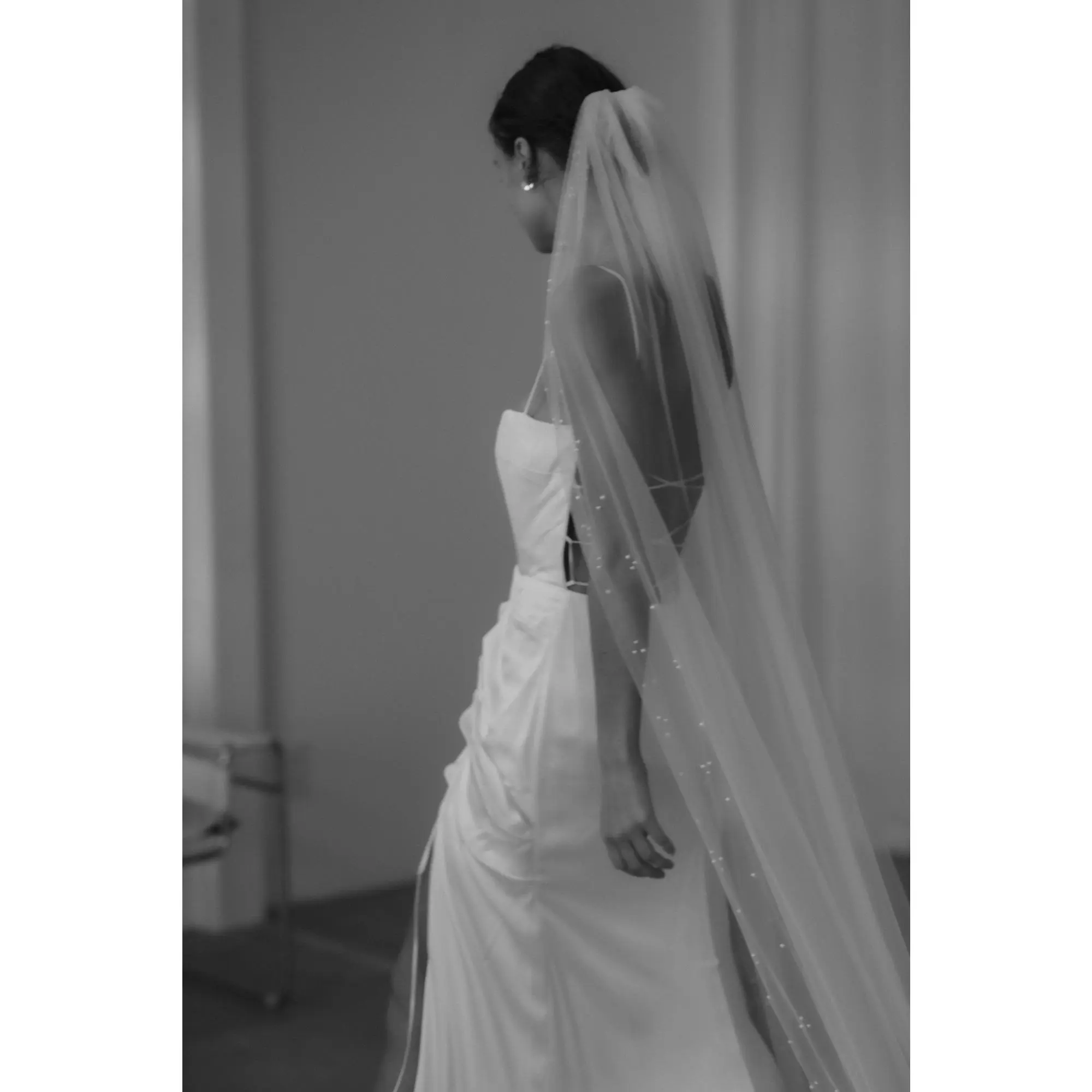 Harley Pearl Veil