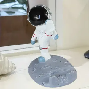 Astronaut Statue, Astronaut Phone Holder, Office Desk Decor, Home Decoration, Resin Material, Carton Phone Stand, Unique Design with Non-Slip Base, Perfect Gift for Holidays