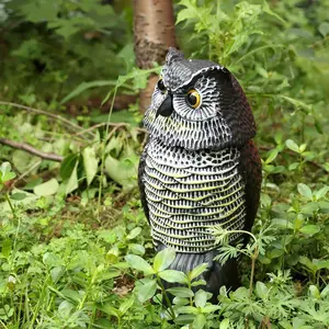 Simulation rotating head owl dummy, garden courtyard outdoor bird repelling sculpture, bird repelling and insect repellent device