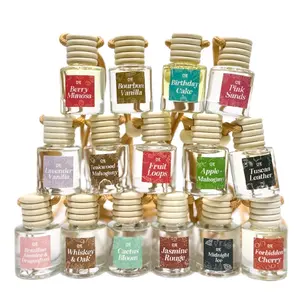 Hanging Waterless Car Diffuser, Vanilla Scented & Woody Aromatic Car Perfume, Automotive Interior Accessory