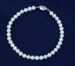 C01-18 Pearl bracelet fresh water pearls for birthday/anniversary/holiday /retirement/ graduation presents