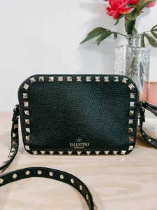 Pre-owned Valentino Leather Crossbody Bags Black Rockstud Camera Bag *Final Sale*