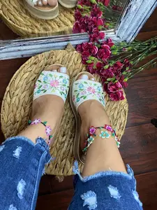 Mexican Leather Sandal. Mexican Embroidered Wedge Heels. Artisanal Embroidered Heels. Mexican Artisanal Wedge Heels. Floral Heels.