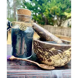 Witch's Ritual Black Salt 150ml Glass Bottle with Pentacle Charm & Wax Stamp - Made with Hawaiian Lava Salt, Ash, Charcoal & Organic Herbs