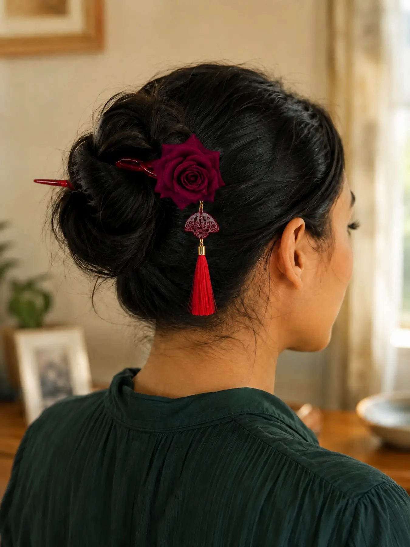Chinese Red Rose Hairpin, Retro Tassel Flower Chinese Hairpin, Long Hair Clip, Hair Fork, Oriental Aesthetics, Fan-shaped Floral Hairpick. Ideal for ladies and girls to style high ponytails or buns. Perfect accessory for Hanfu and Cheongsam outfits. Asian