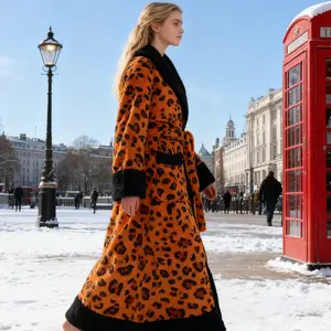 Leopard and Apple Pattern Hoodless Robe 280G Shu Velveteen Soft Cozy Sleepwear Loungewear Menswear Nightwear for Ultimate Comfort
