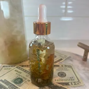 Money and Abundance Anointing / Ritual oil with Crystals Body Care Olive