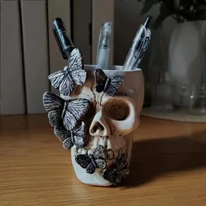 Halloween Butterfly Skull Pen Holder, Pen Stand, Creative Resin Craft, Unique Office Desk Decor, Halloween Office Accessories, Holiday Gift Choice
