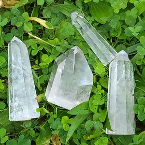 Clear crystal quartz and lumerian quartz towers