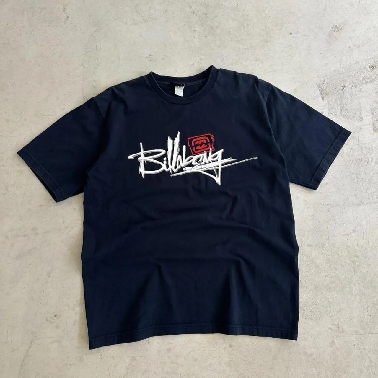 Vintage 2000s y2k Billabong Surf/ Skater Graphic Tee, Shirt for Men, Outfit Ideas