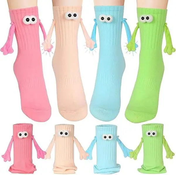 Magnetic Holding Hands Crew Socks, Unisex Funny Googly Eyes Novelty Socks, Colorful Cute Magnetic Hand Socks for Couples, Best Friends & Family, Fun Matching Gift