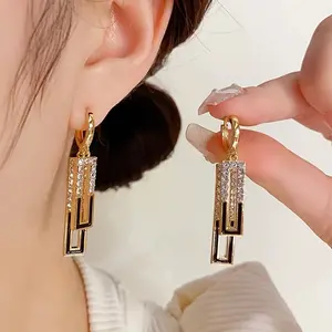 2-Pack Women's Black Geometric Square Earrings Set