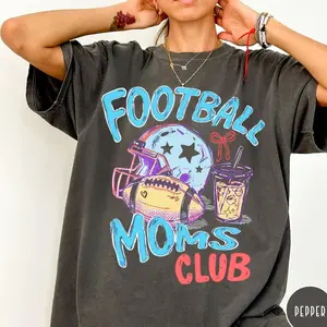 Football Moms Club T-Shirt, Gameday Doodle Football Tee, Trendy Women's Football Shirt, Sports Mom Shirt, Game Day Tee N1D6V