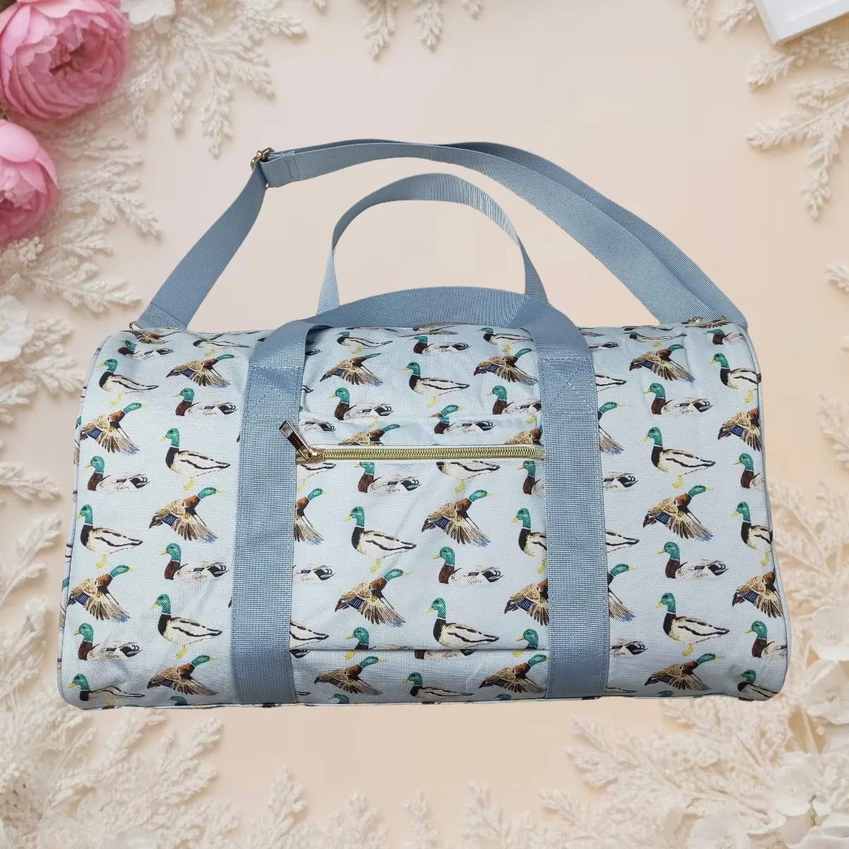 Unisex All-Over Animal Theme Duck Print Travel Duffle Bag, Crossbody-Compatible Portable Bag for Kids & Teens – Ideal for Sleepover, Dance & Gym Use, Crossbody Bag Storage Transportation Bag Stylish Team Bags Shoulder Commuter Bag Removable Wash Bag