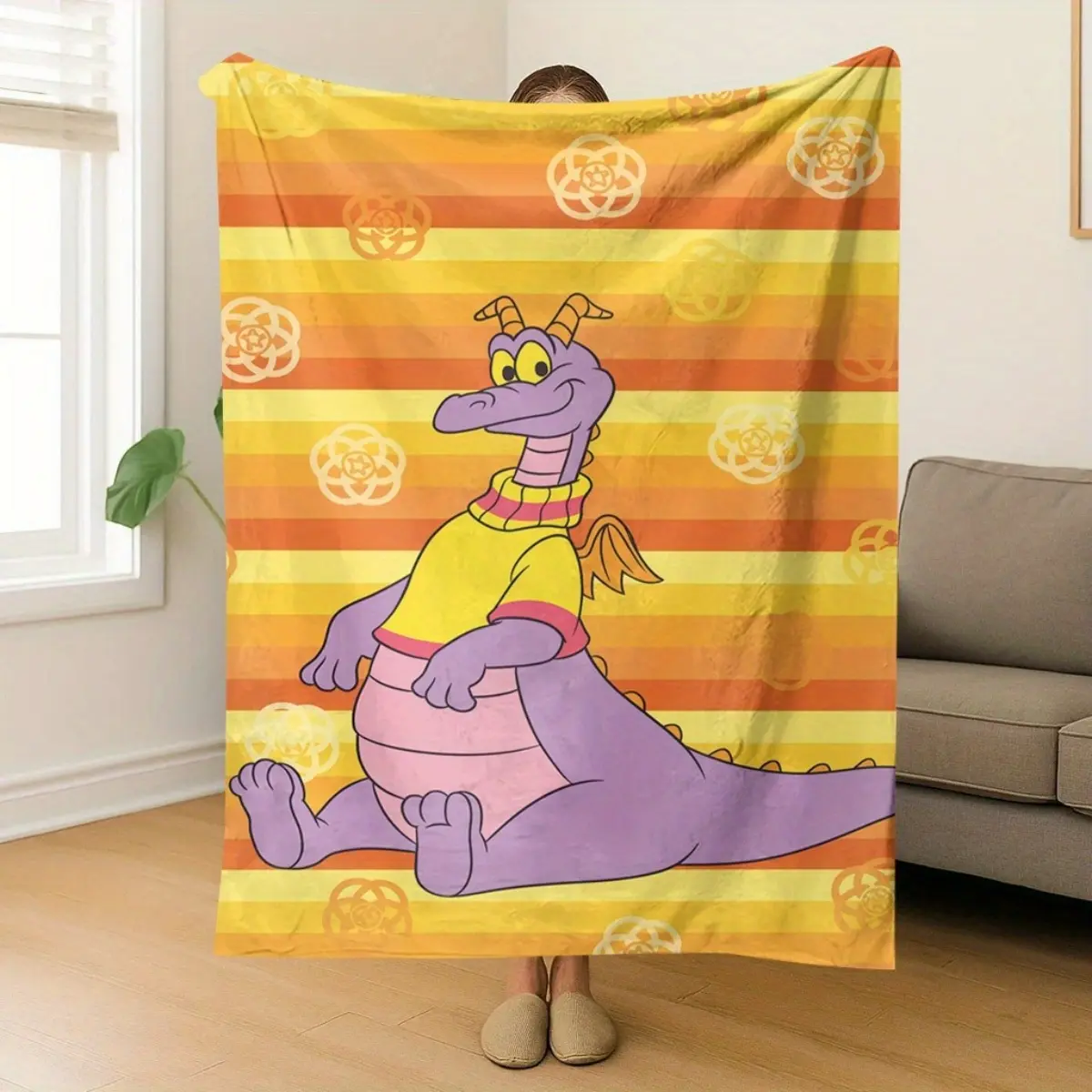 A Single Flannel Blanket Featuring a Figment The Dragon Design, Ideal for Use in Reading Rooms, Bedrooms, Dorms, And Various Other Purposes. It Is Cozy, Soft, Lightweight, And Warm, Making It Suitable for Any Se